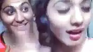 مذهلة في سن المراهقة يحصل بوسها يؤكل من قبل عشيقها لطيف