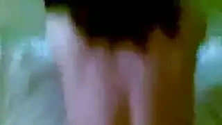 ثنائي سحاقي ناضج يتحول إلى حاويات سائل منوي بواسطة شابين