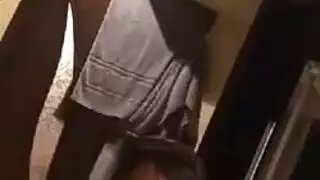 المرأة تمص الزب