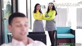 شرج مزدوج للأختين: الأخ يتناوب على فتحاتهما الضيقة