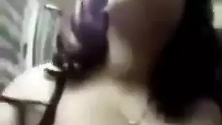 زوجان عراقيان يمارسان جنسًا عنيفًا وصاخبًا