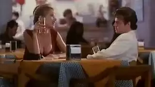 ملكة الجماع الجمالي تأخذ قذف داخلي