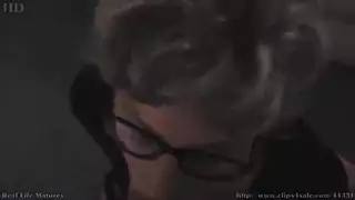 غاضب باهت