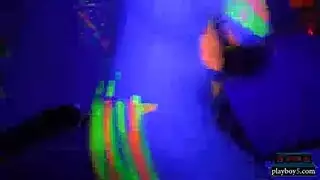 مصارعة جماعية للمتحولين: عاهرات الحريم تمارس