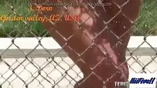 أثداء ضخمة ترتد بينما تأخذ ماري إيلاجًا مزدوجًا في مؤخرتها