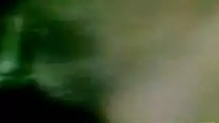 وضع الاكل في كس بنت