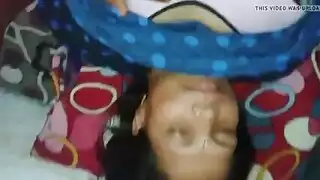 إباحية حرة صريحة: مشهد قذف عميق لشاب ريفي