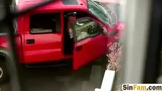 وليمة قضيب عملاق: مص ورشف مثل نجم إباحي