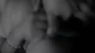 جينا فاليريا فضولية للحصول على مارس الجنس من الصعب والشعور بديك الصعب داخل كس لها