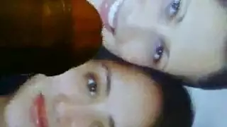 قذف داخل المهبل في السيارة بوضعية راعية البقر العكسية: شقراء نورا تمتلئ