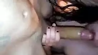 لقاء مقنع: فرج محلوق ضيق وقذف شرجي داخلي