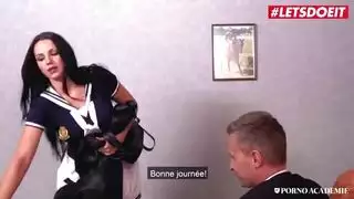 إباحية فرنسية عنيفة: نيك طيز بقسوة بأوضاع صعبة