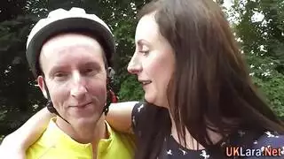 زوجة مثيرة تحصل على جلسة سكس فرنسي إباحي