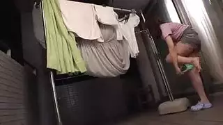 ركوب الأعلى القذر لراعية البقر: مارسيلين تمارس بقوة على قضيب كبير