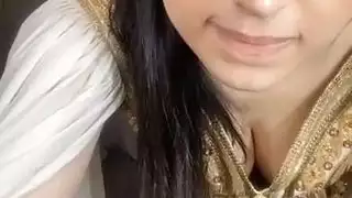 كس وردي فتا جميلة تمارس العادة ال