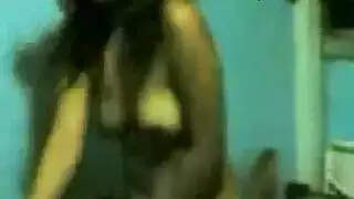 هواوية مثيرة تحصل على ثقب شرجي صعب