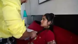 ثلاثي هندي حار: إيلاج مزدوج ومتعة فموية