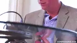 هوس العاهرة الشقراء: جنس صيفي غير متوقف