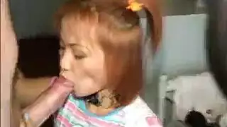 بورن آسيوي عنيف: نيك قاسي مع عاهرة سمراء صغيرة الحجم