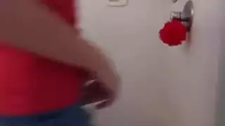 اختراق مزدوج إباحي للشقراء: حلق وشرج يتم اختراقهما بقوة