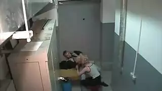 عامل النضافة سكس نيك