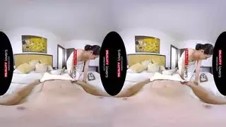 استمناء خفي على الكاميرا بينما يشاهد الصديق