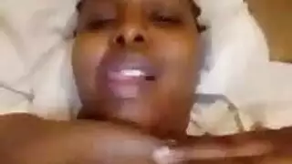 اللسان محاكاة ساخرة