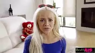 صفعات الخد تتحول إلى نكاح كلاسيكي قاسي