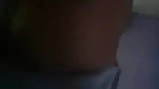 ابتسامة آنا في الشباك تقول إنها تريد بورنو عنيف