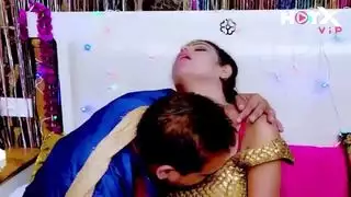 شهر عسل هندي إباحي: إيلاج مزدوج مع أنات هندية