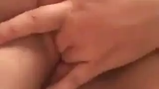 وهما تلعبان