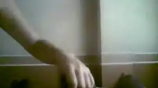 أوقية مدعومة بالدواسات: فتيات يُمارس معهن الجنس على عجلات