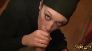 شرطيئ مع الص