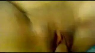 مشهد عربي إباحي: أول مرة شرجية مع عذراء