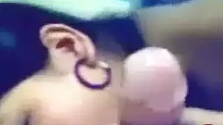 شبان عرب يمارسون الجنس بقوة في مشهد إباحي