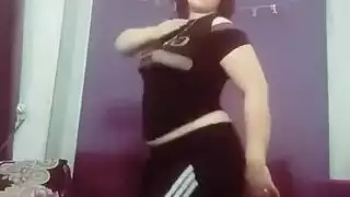 رقص بطن ساخن ينتهي بقذف داخل رحم عاهرة متمرسة