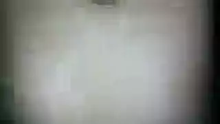 اختراق مزدوج صريح مع يابانية سمراء مثيرة