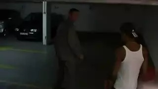قضيب أسود يمتد لصديقة الحبيبة في جنس جماعي للمراهقين