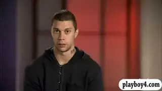 أب مشترك: فتاتان وقحتان تركبان قضيبًا ضخمًا