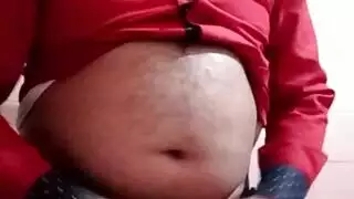 خيانة الرجل السمين: الفتاة الصغيرة لا تكتفي من عضوه الضخم