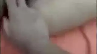 شاب عربي كبير يستمتع باختراق حلق قاسي