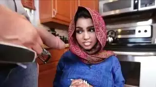 فانتازيا ثلاثية مثيرة: العاشرة والحبيبة الناضجة في حركة صريحة