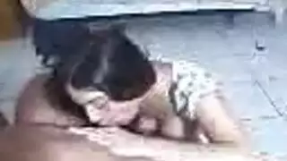 مص وإرضاء: جنس فموي إكس إكس إكس