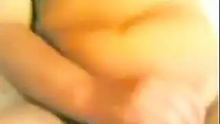 زبير يمارس الجنس مع وجه أنجي ومهبلها في حركة إباحية صريحة وقاسية