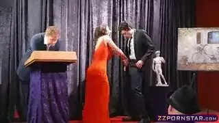 بورنو عنيف مع أنجيلا وايت: مشهد مشاهير إكس إكس إكس