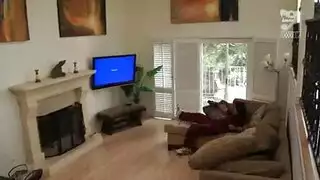 إيقاظ قاسي: ابن الزوج يضاجع زوجة أبيه النائمة بقوة