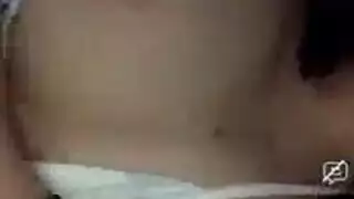 عرقي الساقين الثدي