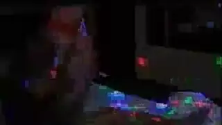 عاهرة أمريكية تأخذ قضيب ضخم في كل ثقب