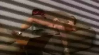 ماراثون استمناء: يصل ويفرط في القذف في غرفة المعيشة