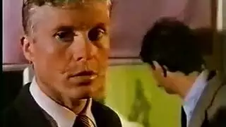 إباحية فرنسية من الطراز القديم: قطف عذراء متفتحة